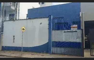 Imagem: O depósito possui 2 Vagas na garagem, 260m² de Área e está