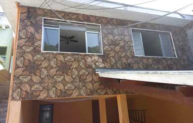 Imagem: A casa possui 2 Dormitórios, 3 Banheiros, 100m² de Área e