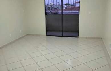 Imagem: O apartamento possui 3 Dormitórios, 2 Banheiros e está localizado