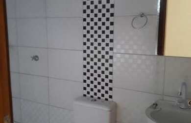 Imagem: A kitnet possui 2 Dormitórios, 1 Vaga na garagem e 32m² de