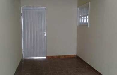 Imagem: A casa possui 3 Dormitórios, 2 Vagas na garagem, 110m² de