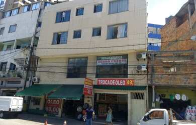 Imagem: O depósito possui 60m² de Área e está localizado em Brotas