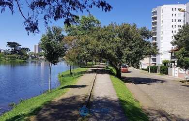 Imagem: O terreno possui 447m² de Área e está localizado em Desvio