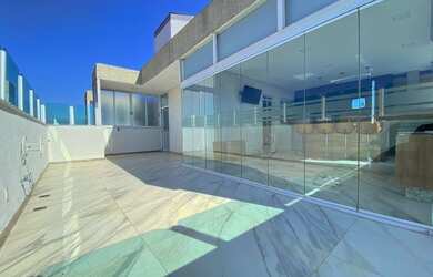 Imagem: O apartamento na cobertura possui 3 Dormitórios, 2 Banheiros