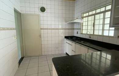 Imagem 3: Excelente Casa, Região Sul, Por 360 Mil, Única no Lote