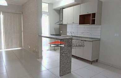 Imagem: O apartamento possui 2 Dormitórios, 1 Banheiro, 1 Vaga na garagem