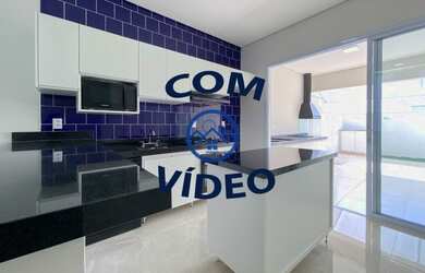 Imagem: A casa em condomínio possui 3 Dormitórios, 4 Banheiros, 4