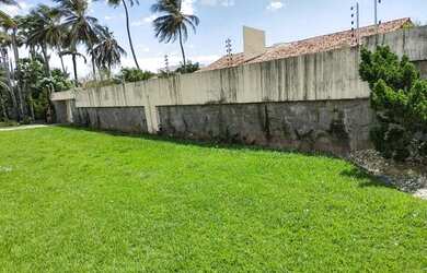 Imagem 15: Casa Itapuã E. 2.235m² de Área, 3 Vagas na garageme4 Dormitórios