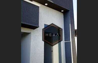 Imagem: A casa possui 3 Dormitórios, 2 Banheiros, 2 Vagas na garagem