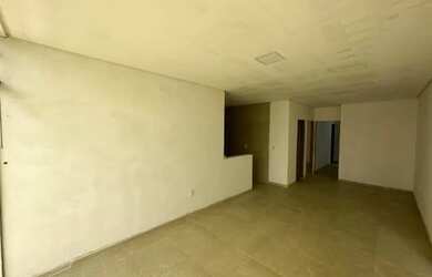 Imagem: O apartamento possui 2 Dormitórios, 2 Banheiros e 1 Vaga na