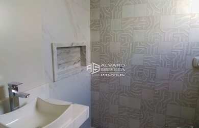 Imagem: A casa em condomínio à venda possui 3 Dormitórios, 2 Banheiros