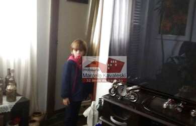 Imagem: A casa possui 2 Dormitórios, 2 Banheiros, 2 Vagas na garagem