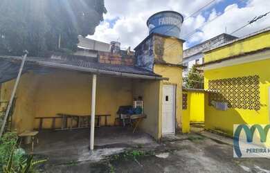 Imagem 12: Casa linear, junto rua da caminhada, próxima ao College