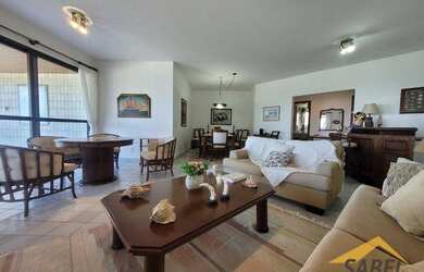 Imagem: O apartamento possui 4 Dormitórios, 1 Banheiro, 4 Vagas na