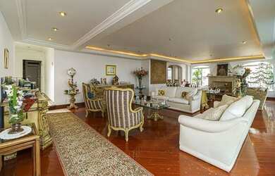 Imagem: O apartamento na cobertura possui 4 Dormitórios, 5 Banheiros