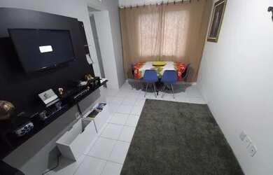 Imagem: O apartamento possui 2 Dormitórios, 1 Banheiro, 1 Vaga na garagem