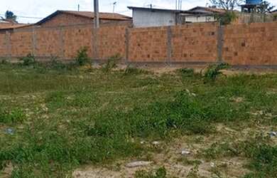 Imagem: O terreno possui 300.000m² de Área e está localizado em