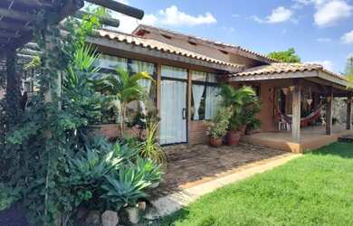 Imagem: A casa em condomínio possui 3 Dormitórios, 5 Banheiros, 5