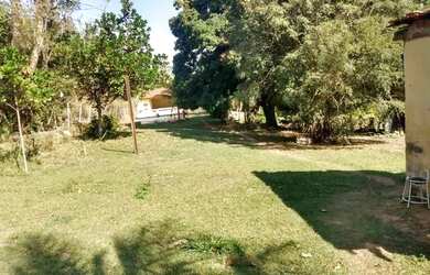 Imagem: A casa possui 1 Dormitório, 2 Banheiros e está localizado