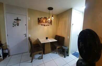 Imagem: O apartamento possui 2 Dormitórios, 1 Banheiro, 1 Vaga na garagem