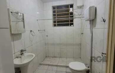 Imagem 6: Apartamento com 2 dormitórios, com sacada no Bairro Centro Histórico