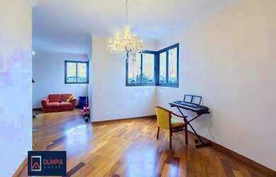 Imagem: O apartamento possui 4 Dormitórios, 3 Banheiros, 4 Vagas na