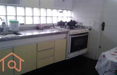 Imagem: A casa possui 3 Dormitórios, 5 Banheiros, 5 Vagas na garagem