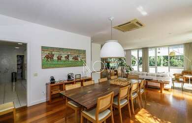 Imagem 4: ITANHANGÁ Casa. Piscina, Churrasqueira, 450m² de Áreae4 Vagas na garagem