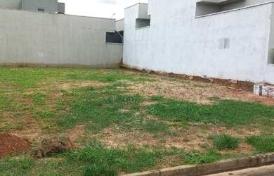 Imagem: O terreno possui 210m² de Área e está localizado em Ideal