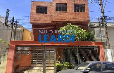 Imagem: A casa possui 3 Dormitórios, 2 Banheiros, 1 Vaga na garagem