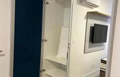 Imagem: O apartamento possui 1 Dormitório, 1 Banheiro, 1 Vaga na garagem