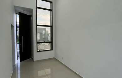 Imagem: A casa em condomínio possui 2 Dormitórios, 2 Banheiros e 2