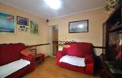 Imagem: A casa possui 3 Dormitórios, 2 Banheiros, 3 Vagas na garagem