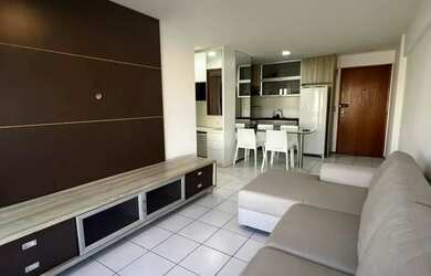 Imagem: O apartamento possui 1 Dormitório, 1 Banheiro, 1 Vaga na garagem