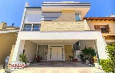 Imagem: A casa em condomínio possui 3 Dormitórios, 1 Banheiro, 4 Vagas