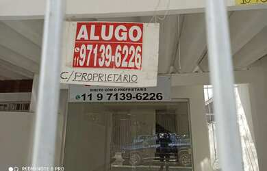 Imagem: A casa possui 3 Dormitórios, 3 Banheiros, 2 Vagas na garagem