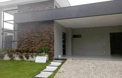 Imagem: A casa em condomínio possui 3 Dormitórios, 4 Banheiros, 4