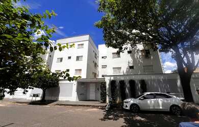 Imagem: O apartamento possui 2 Dormitórios, 2 Banheiros, 2 Vagas na