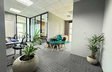 Imagem: O depósito possui 2 Vagas na garagem, 76m² de Área e está