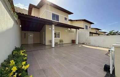 Imagem: A casa em condomínio possui 5 Dormitórios, 5 Banheiros, 274m²