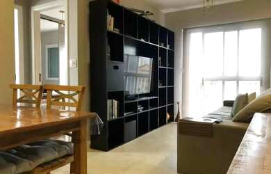 Imagem: O apartamento possui 1 Dormitório, 1 Banheiro, 1 Vaga na garagem