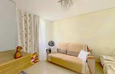 Imagem: A casa em condomínio possui 2 Dormitórios, 2 Banheiros, 1