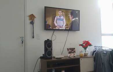 Imagem: O apartamento possui 2 Dormitórios, 1 Banheiro, 1 Vaga na garagem