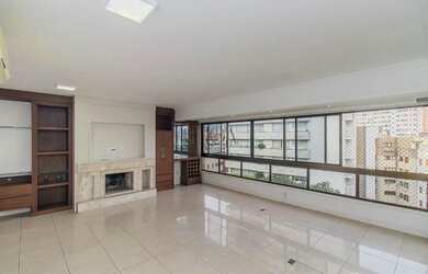 Imagem: O apartamento possui 4 Dormitórios, 4 Banheiros, 3 Vagas na