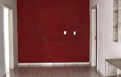 Imagem: A casa possui 3 Dormitórios, 3 Banheiros, 2 Vagas na garagem