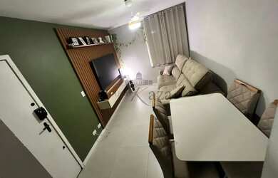 Imagem: O apartamento possui 2 Dormitórios, 1 Banheiro, 1 Vaga na garagem