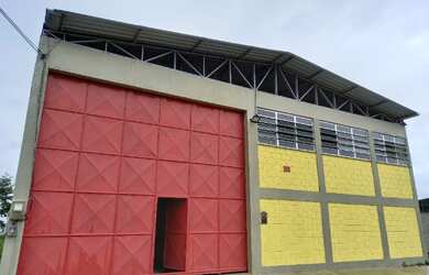 Imagem: O depósito possui 450m² de Área e está localizado em Gebara