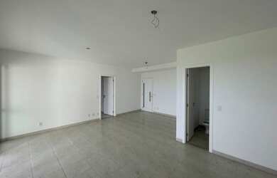 Imagem 3: Com conceito moderno e elegante esse apartamento vista mar com três suítes...