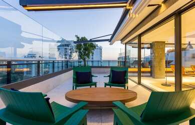 Imagem 4: Cobertura cinematográfica com 475 m2 no Golden Green