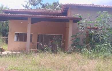 Imagem: A casa em condomínio possui 2 Dormitórios, 2 Banheiros, 2